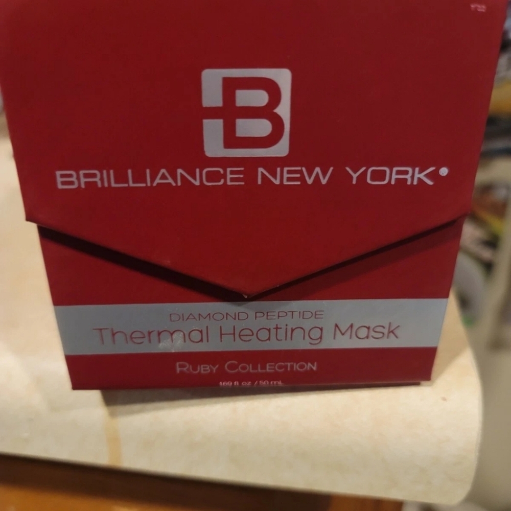 Brilliance New York Ruby Collection Thermal Heating Mask